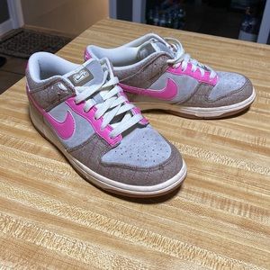 Womens Nike Sneakers